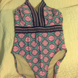 Cabana Life large suit